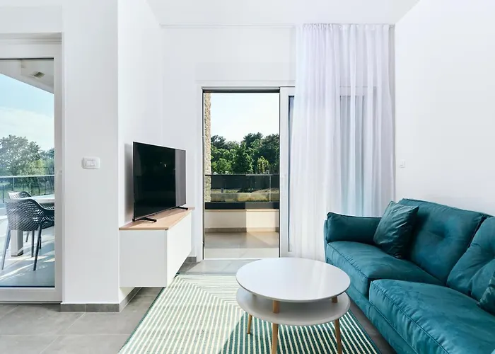 Apartments San Maris
