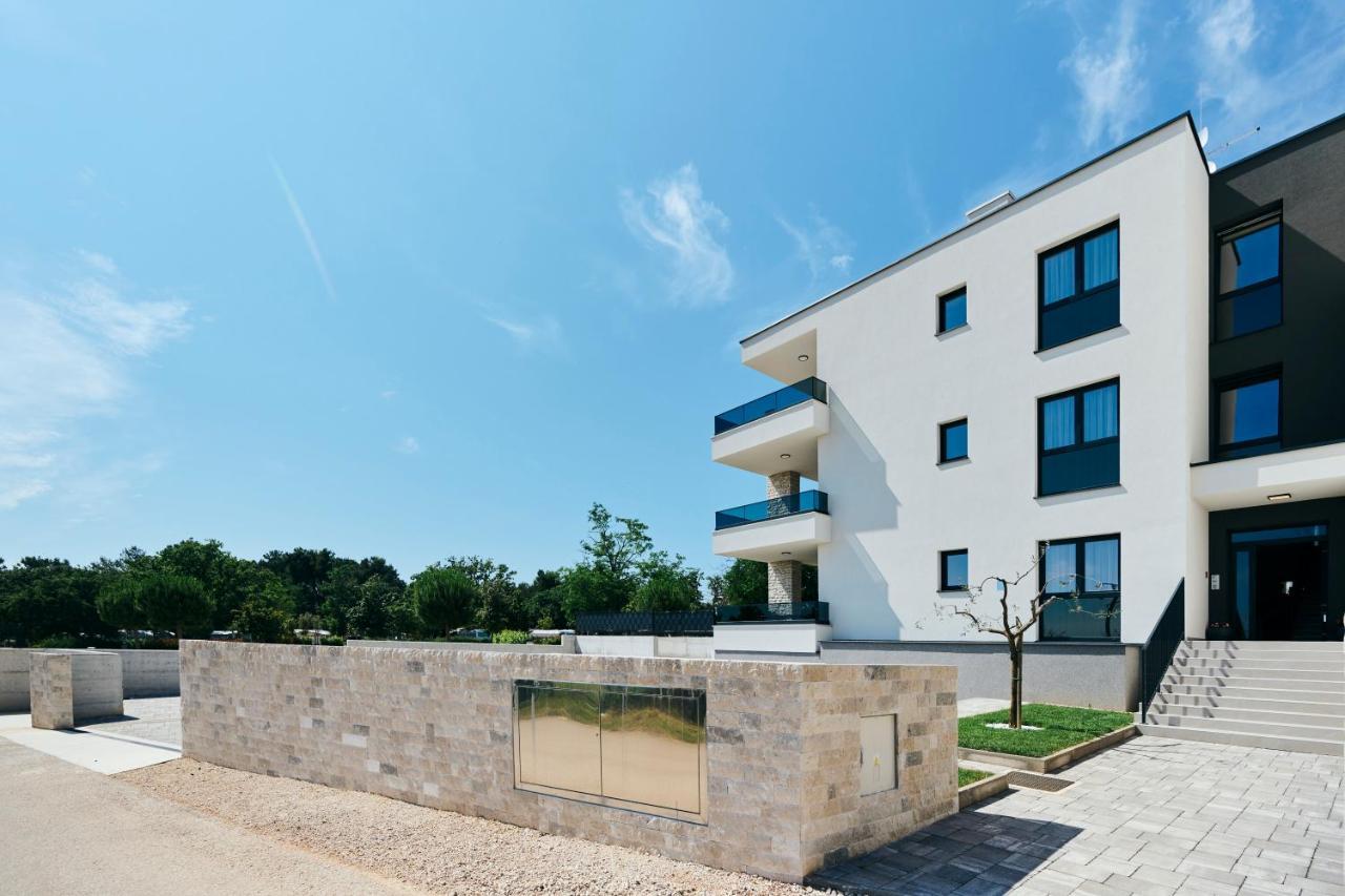 San Maris Apartment